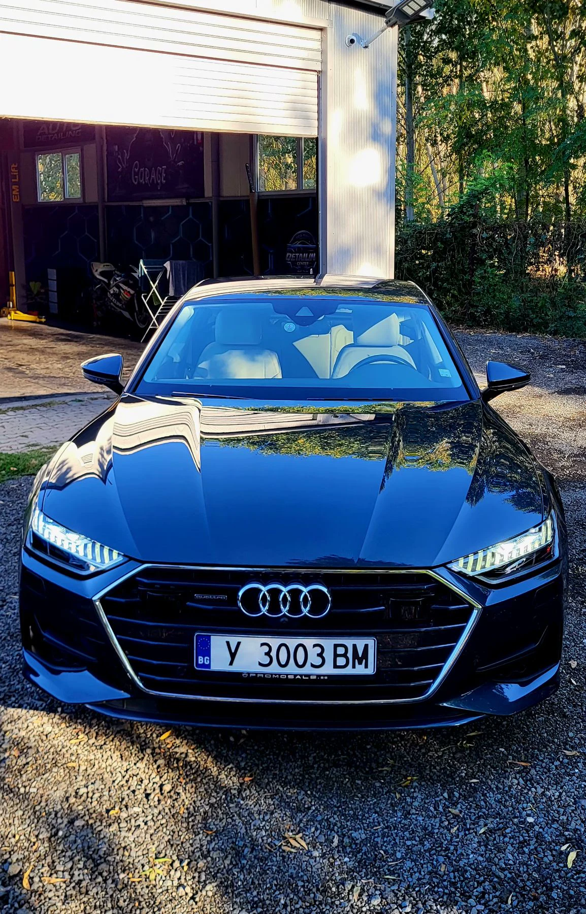 Audi След
